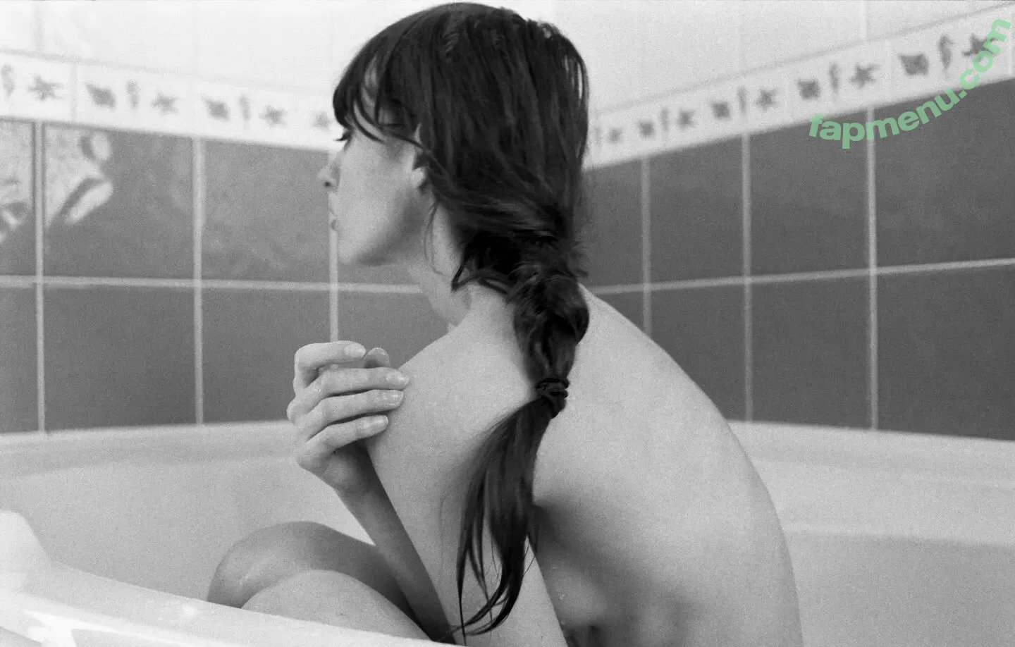 Charlotte Rose nude photo #0091 (char.lotterose / charlotte.rosee / charlotteros65 / gingiedead)