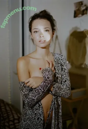 Charlotte Rose Benjamin / charlotterosebenjamin nude photo #0033