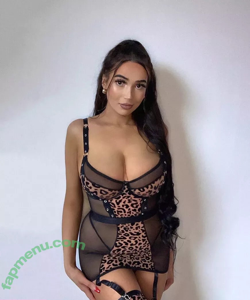 Charlotte Smith nude photo #0019 (charlotte_smith_ / ciaobella / edibleanus)