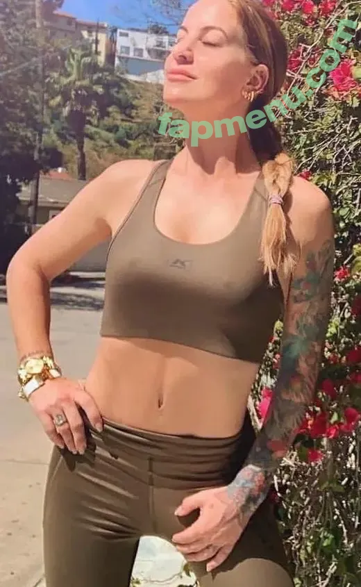 Charlotte Würdig nude photo #0015 (charlottewuerdig)