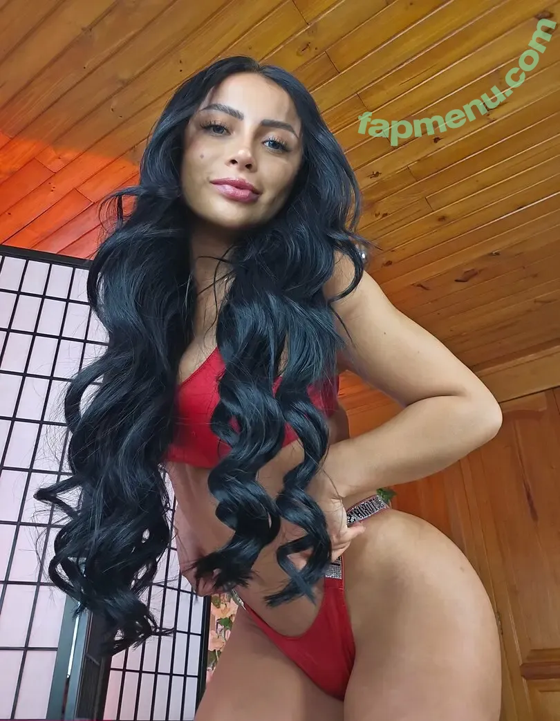 charlotte19y nude photo #0671 (charlotte19y)