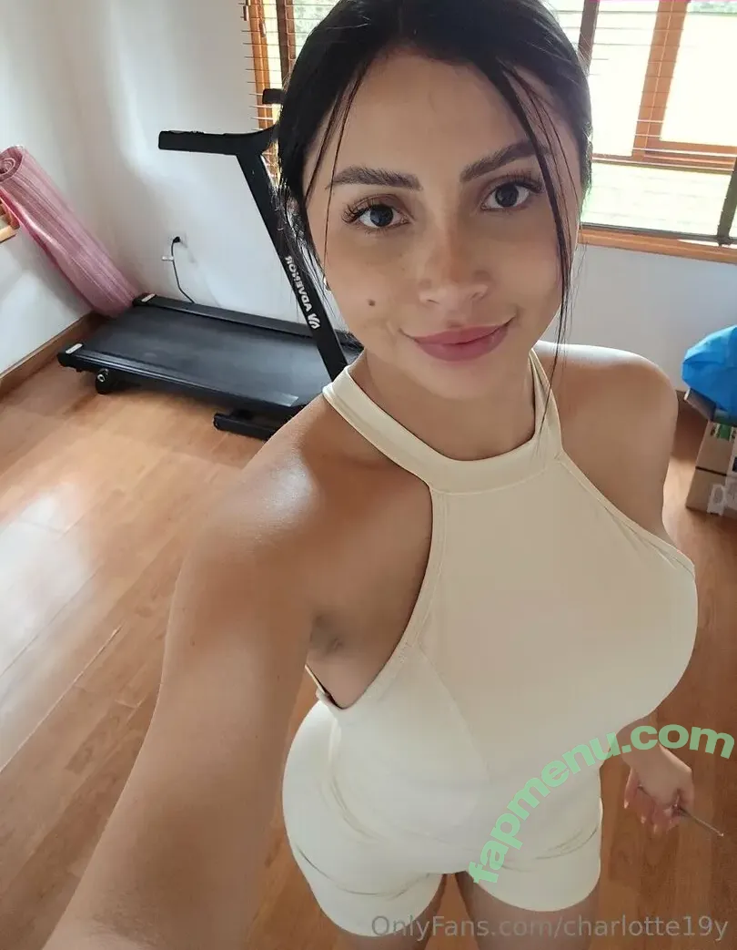 charlotte19y nude photo #0702 (charlotte19y)