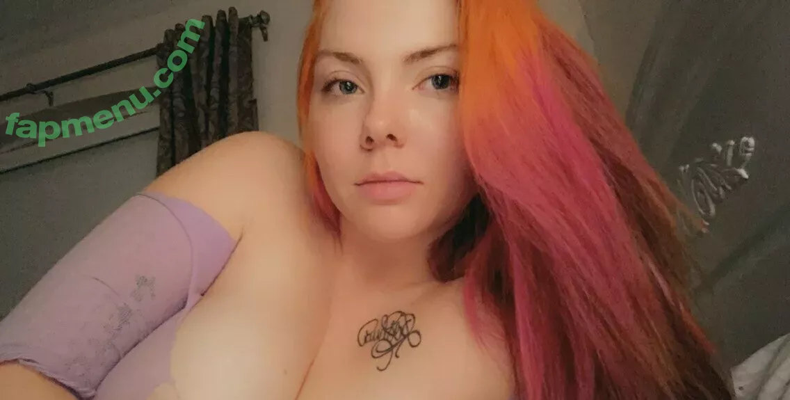 charlotte6869 nude photo #0086 (emily.hale6869)