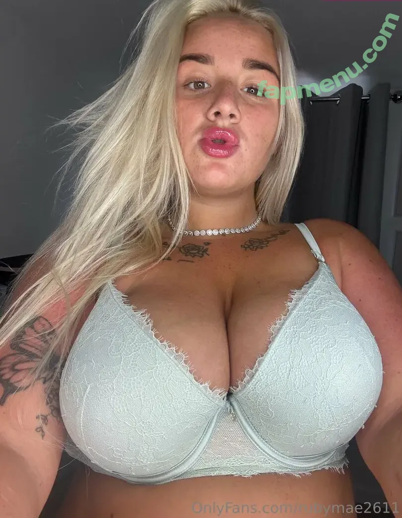 charlotteberryx nude photo #0002 (charlotte.berryx)