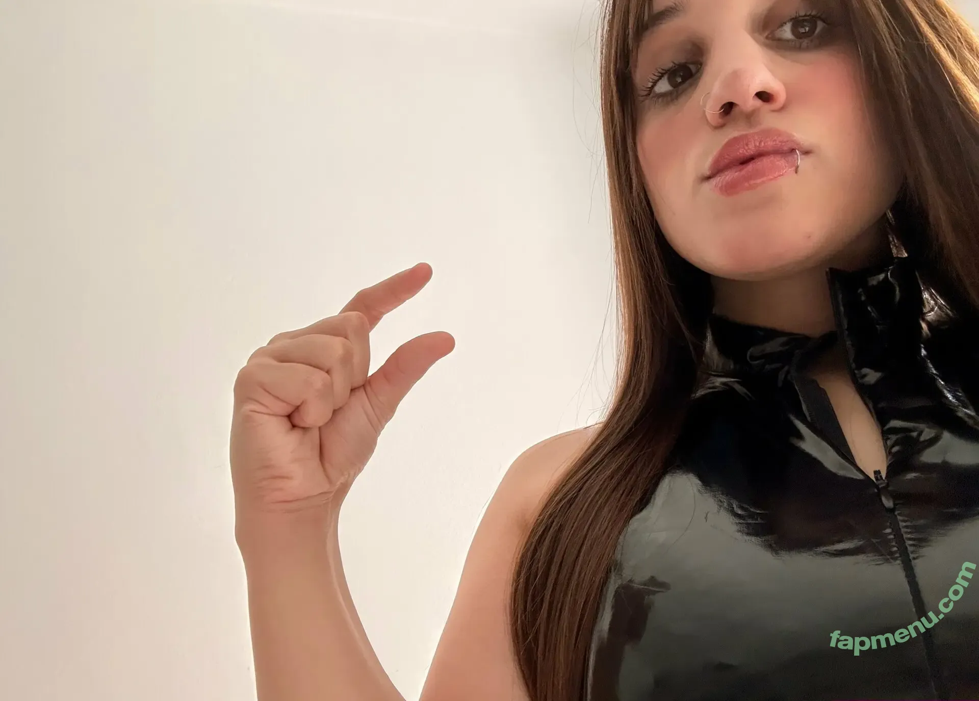 charlottedarkheart nude photo #0018 (charlottedarkheart)