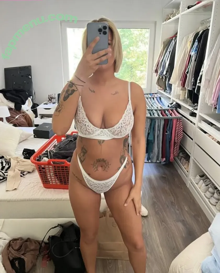 Charlottefdh nude photo #0134 (charlottefdh1)