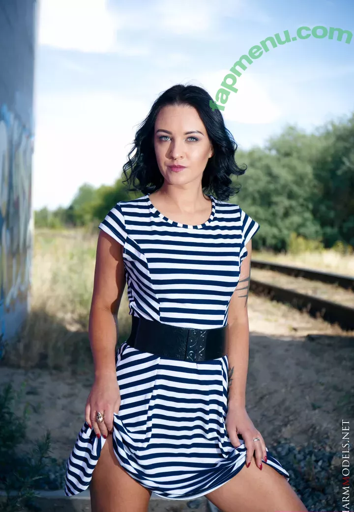 CharmModels nude photo #2011 (charm_models_women_fashion)