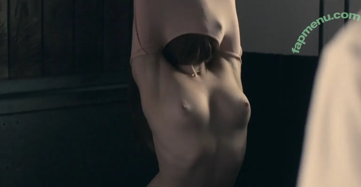 Charñotte nude photo #0005 (Charñotte)