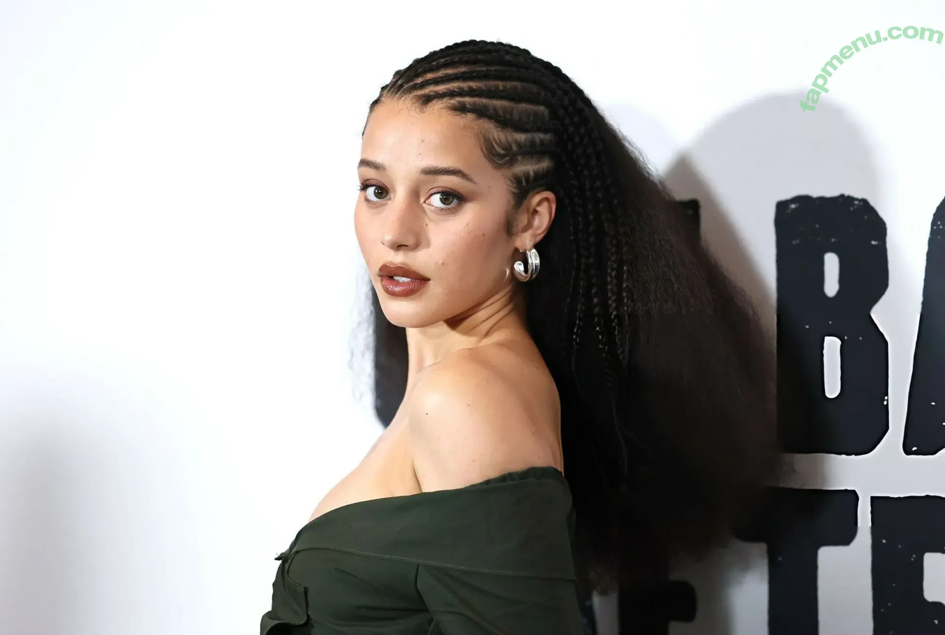 Chase Infiniti nude photo #0031 (chaseinfiniti)