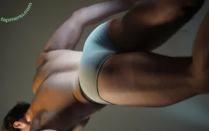  nude photo #0004
