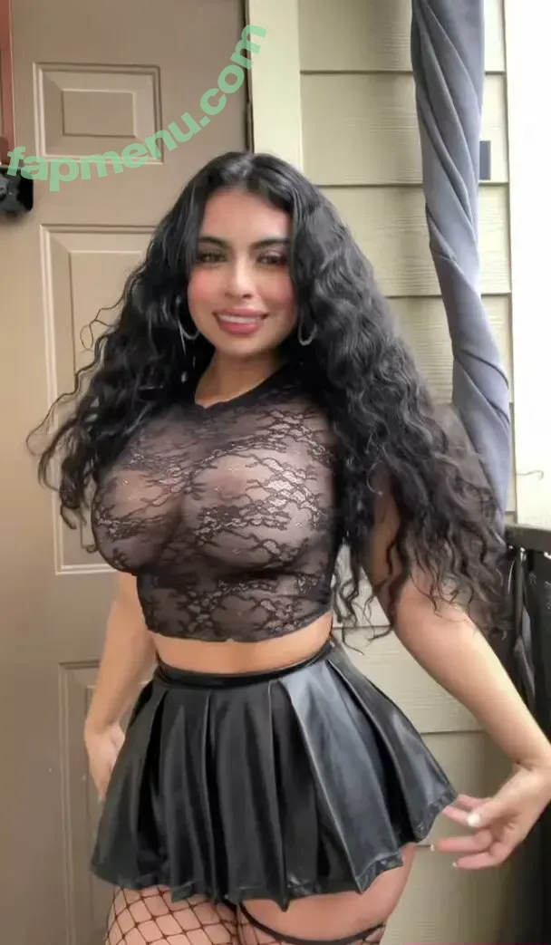 Chavella nude photo #0004 (Chavella)