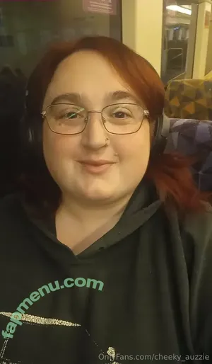 cheeky_auzzie / cheeky_yumsie nude photo #0043