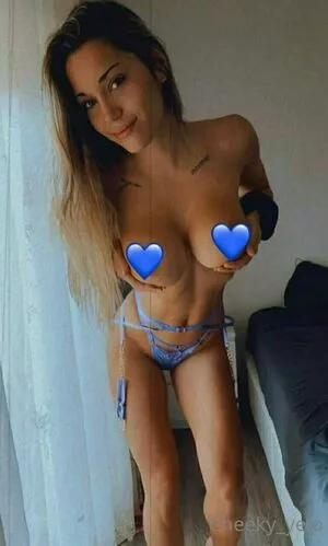 cheeky_yelofree / cheekyreelss nude photo #0011