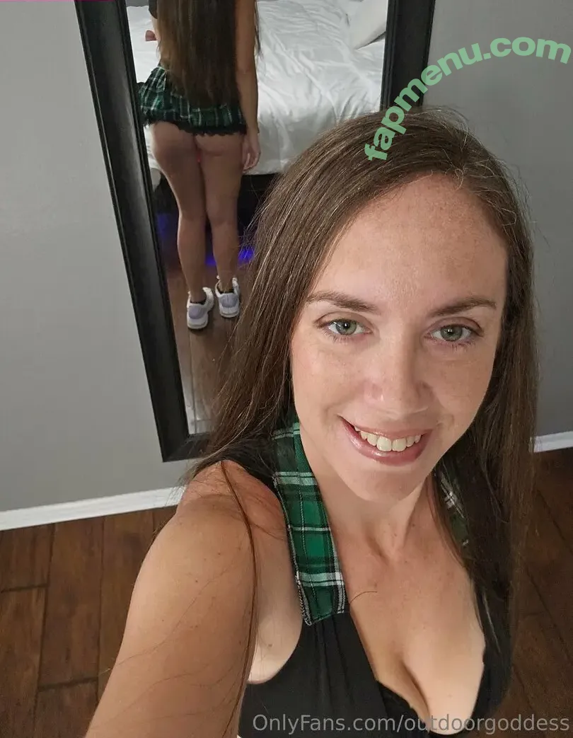 cheekycharms69 nude photo #0002 (cheekycharms69)