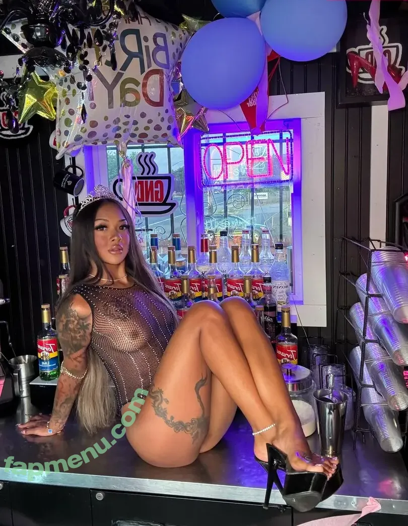 cheekychynaa nude photo #0034 (ceechynaa)