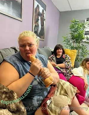 Chelcie Lynn / chelcielynn_ / trailertrashtammy nude photo #0025