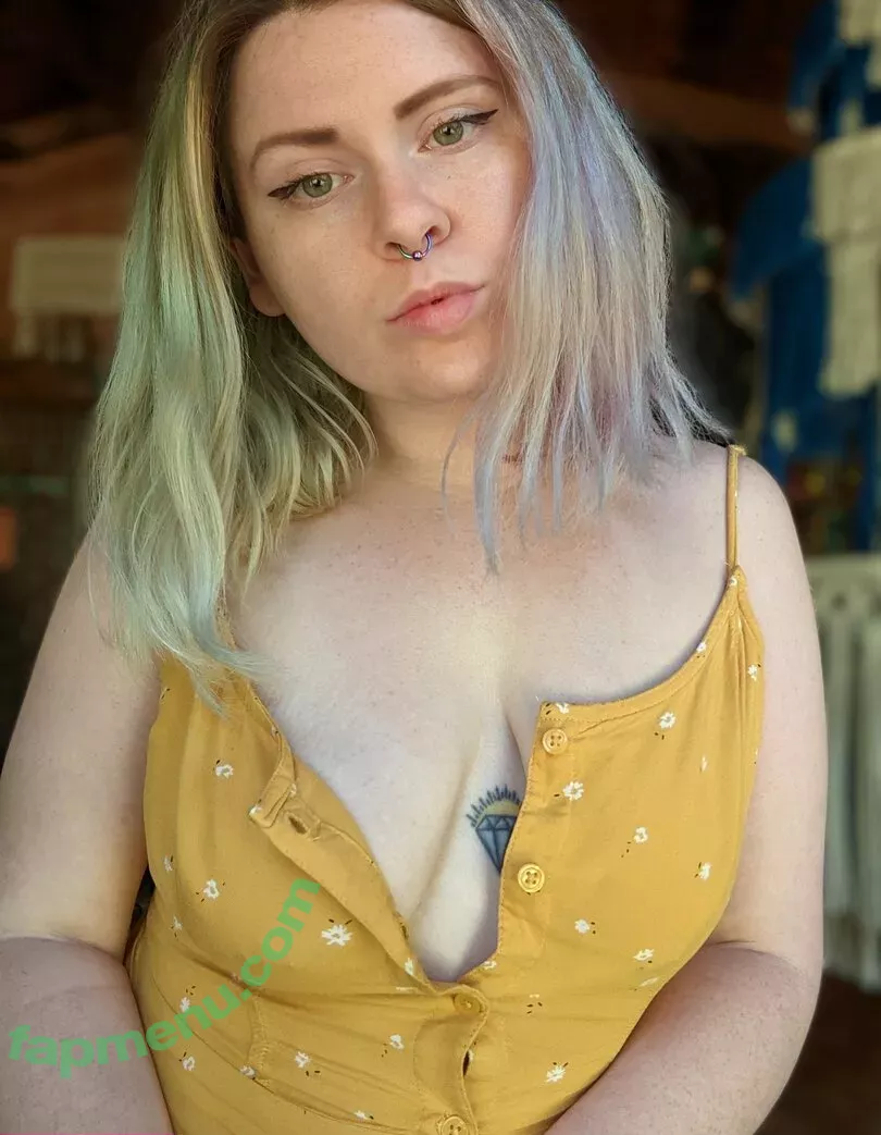 chellelovesu nude photo #0050 (chellesilverstein)