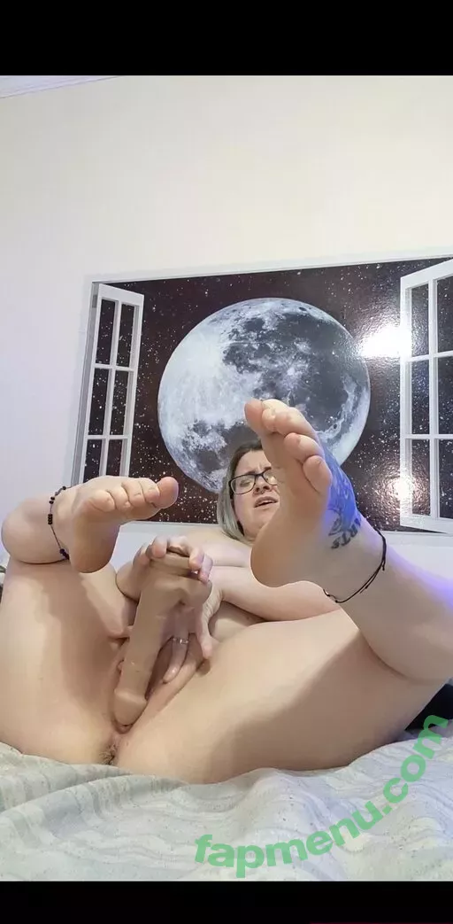 chellelovesu nude photo #0090 (chellesilverstein)