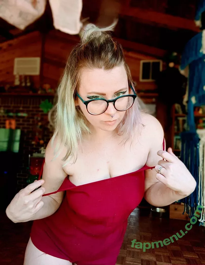 chellelovesu nude photo #0093 (chellesilverstein)