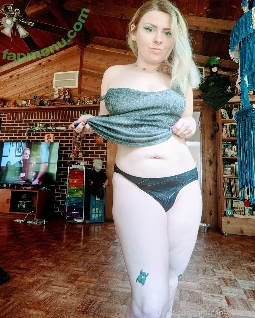 chellelovesu nude photo #0153 (chellesilverstein)