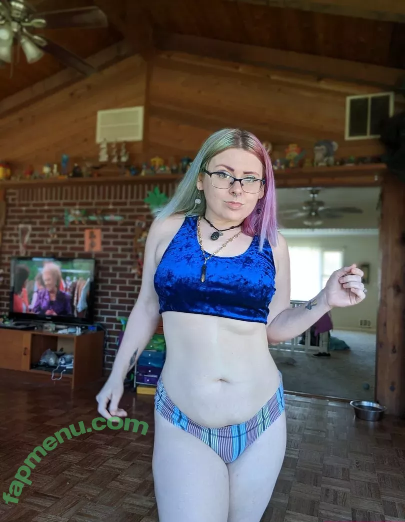 chellelovesu nude photo #0282 (chellesilverstein)