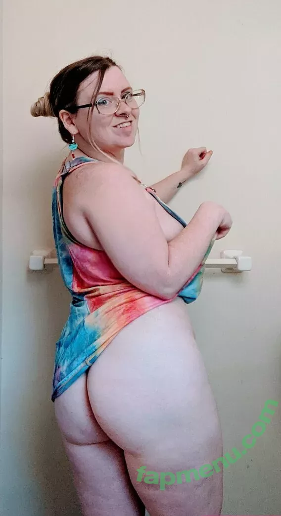 chellelovesu nude photo #0386 (chellesilverstein)