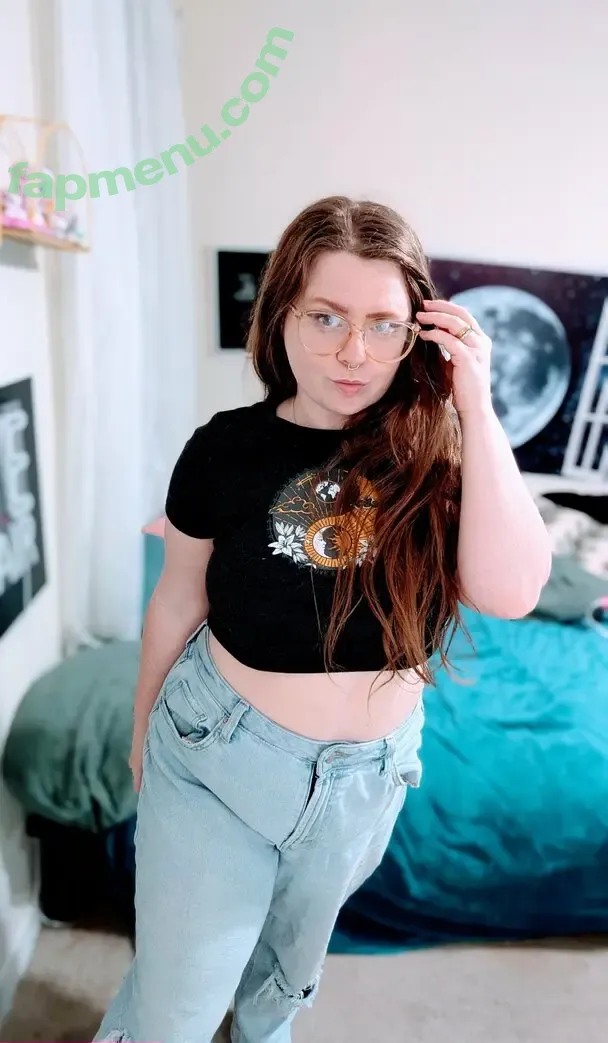 chellelovesu nude photo #1231 (chellesilverstein)