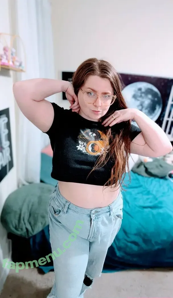 chellelovesu nude photo #1233 (chellesilverstein)