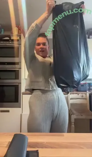 Chels McHodg / chels_mchodg_official nude photo #0025