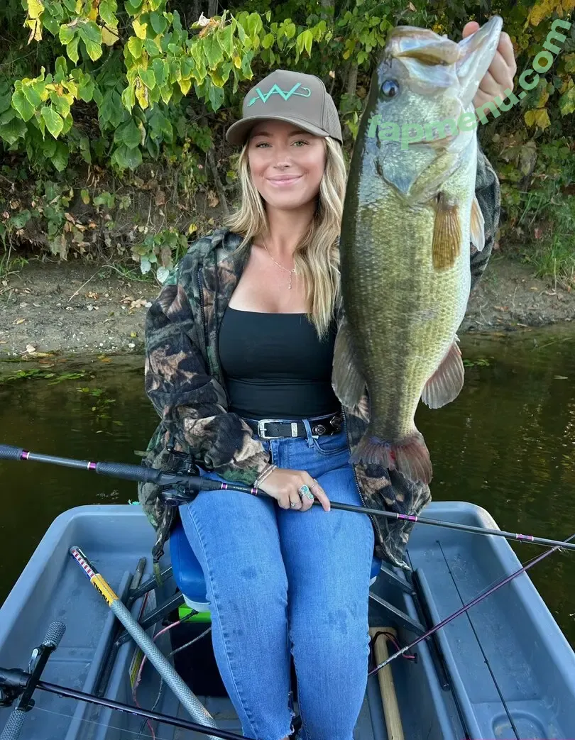 chelsafterdark nude photo #0021 (chels_fishing / chelsrides69)