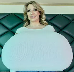 Chelsea Charms / chelsea_charms_ nude photo #3963