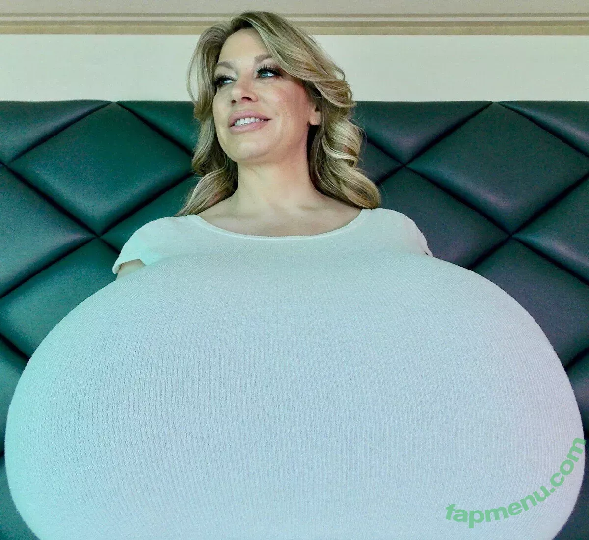 Chelsea Charms nude photo #3965 (chelsea_charms_)