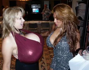 Chelsea Charms / chelsea_charms_ / chelseamystory nude photo #4000