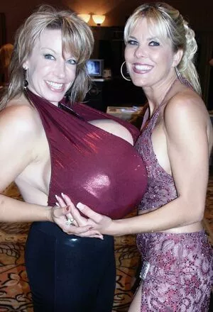 Chelsea Charms / chelsea_charms_ / chelseamystory nude photo #4005