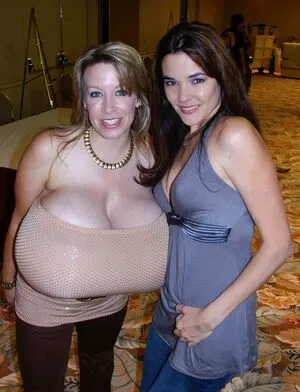 Chelsea Charms / chelsea_charms_ / chelseamystory nude photo #4074