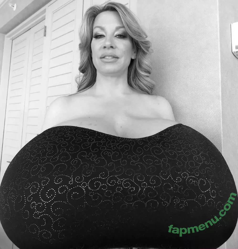 Chelsea Charms nude photo #4161 (chelsea_charms_ / chelseamystory)