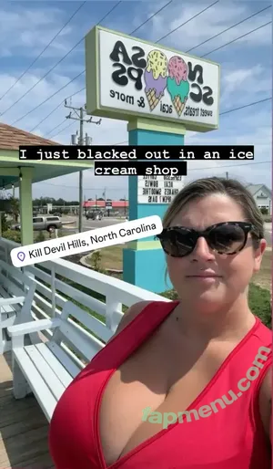 Chelsea Hammill / chelshamm nude photo #0199