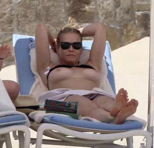 Chelsea Handler / chelseacockhandler / chelseahandler nude photo #0095