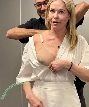 Chelsea Handler / chelseacockhandler / chelseahandler nude photo #0209