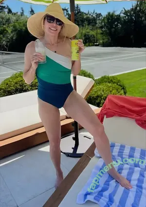 Chelsea Handler / chelseacockhandler / chelseahandler nude photo #0224