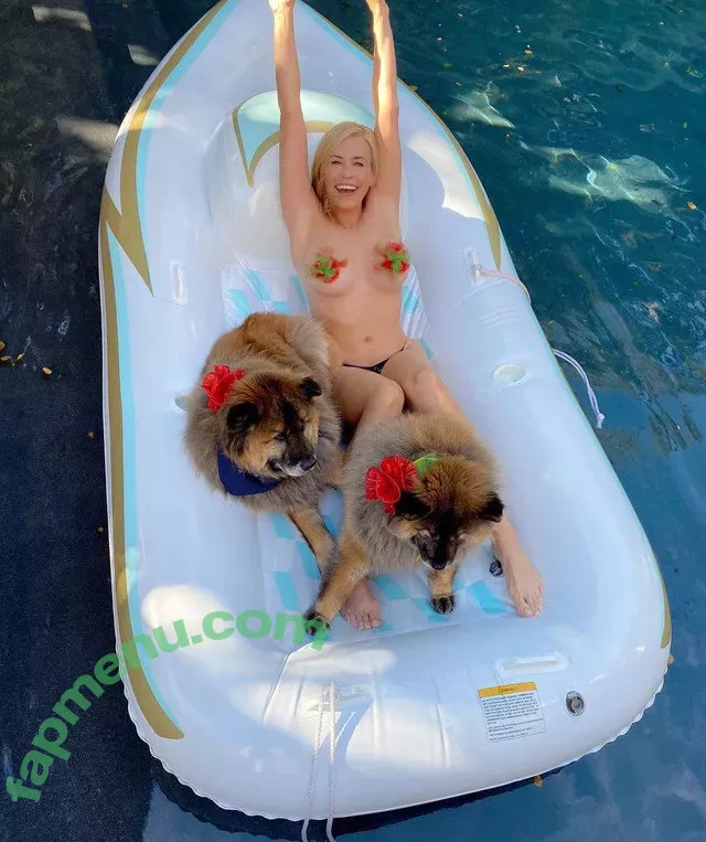 Chelsea Handler nude photo #0004 (chelseacockhandler / chelseahandler)