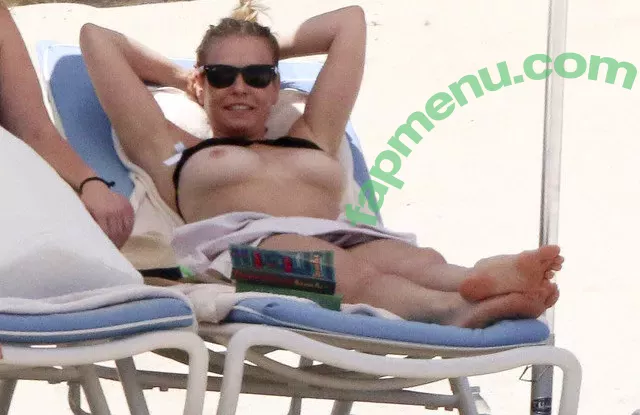 Chelsea Handler nude photo #0011 (chelseacockhandler / chelseahandler)
