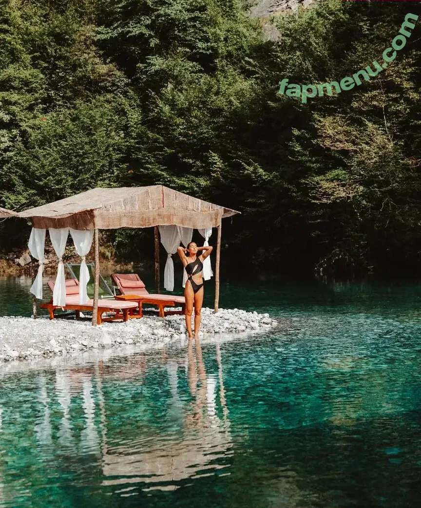 Chelsea Kauai nude photo #0044 (chelseakauai)