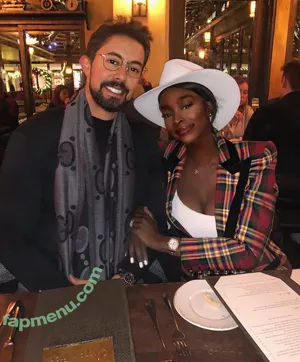 Chelsea Lazkani / chelsealazkani nude photo #0015