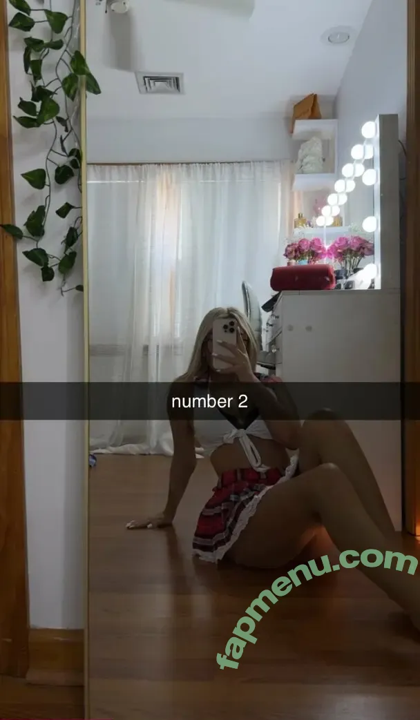 Chelsea Lucia nude photo #0012 (chelseaa_a3 / chelsluciaxx)