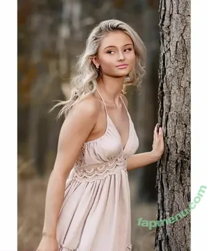 Chelsea Mayer / chelsea.m.07 / chelsea.m.2007 nude photo #0087