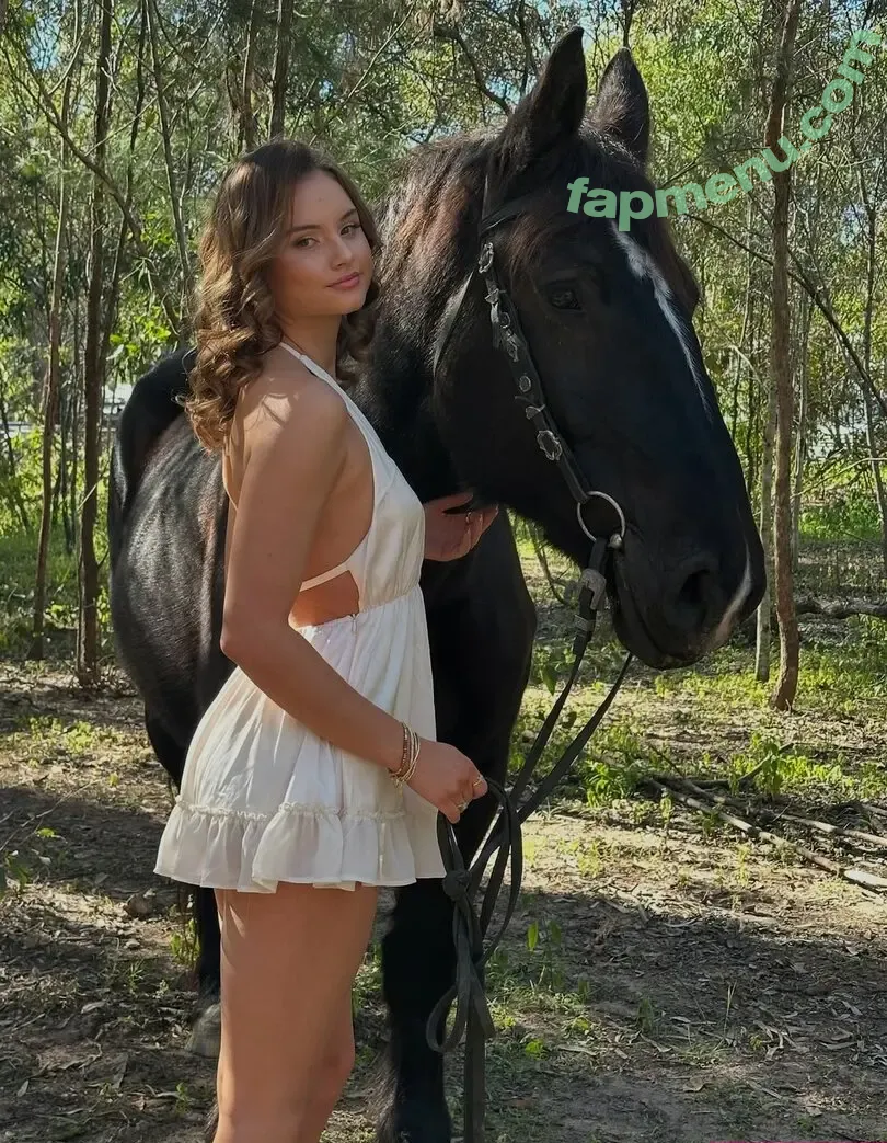 Chelsea Mayer nude photo #0044 (chelsea.m.07 / chelsea.m.2007)