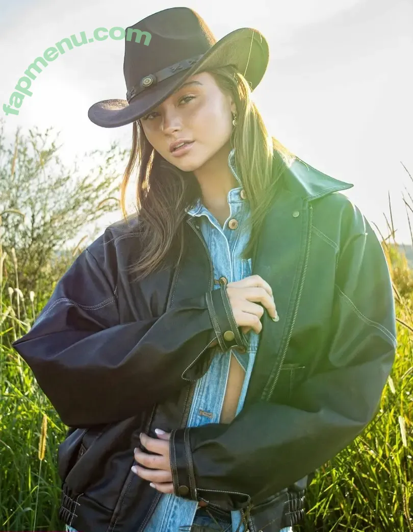 Chelsea Mayer nude photo #0049 (chelsea.m.07 / chelsea.m.2007)