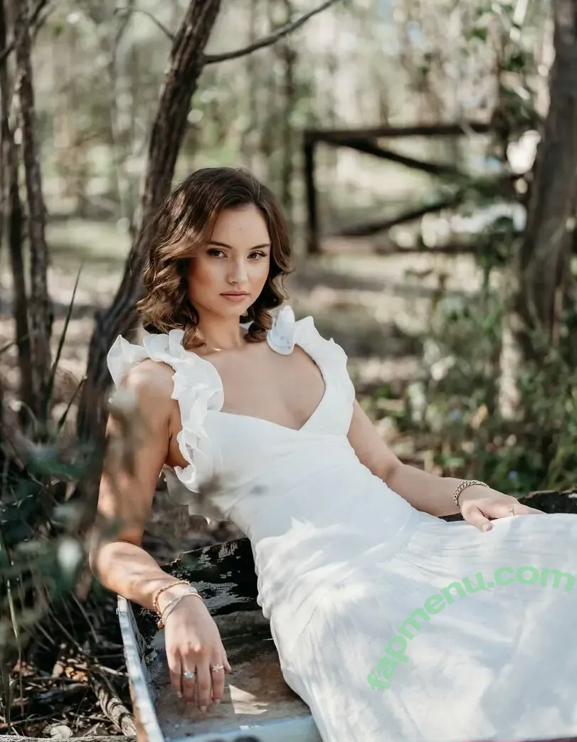 Chelsea Mayer nude photo #0082 (chelsea.m.07 / chelsea.m.2007)