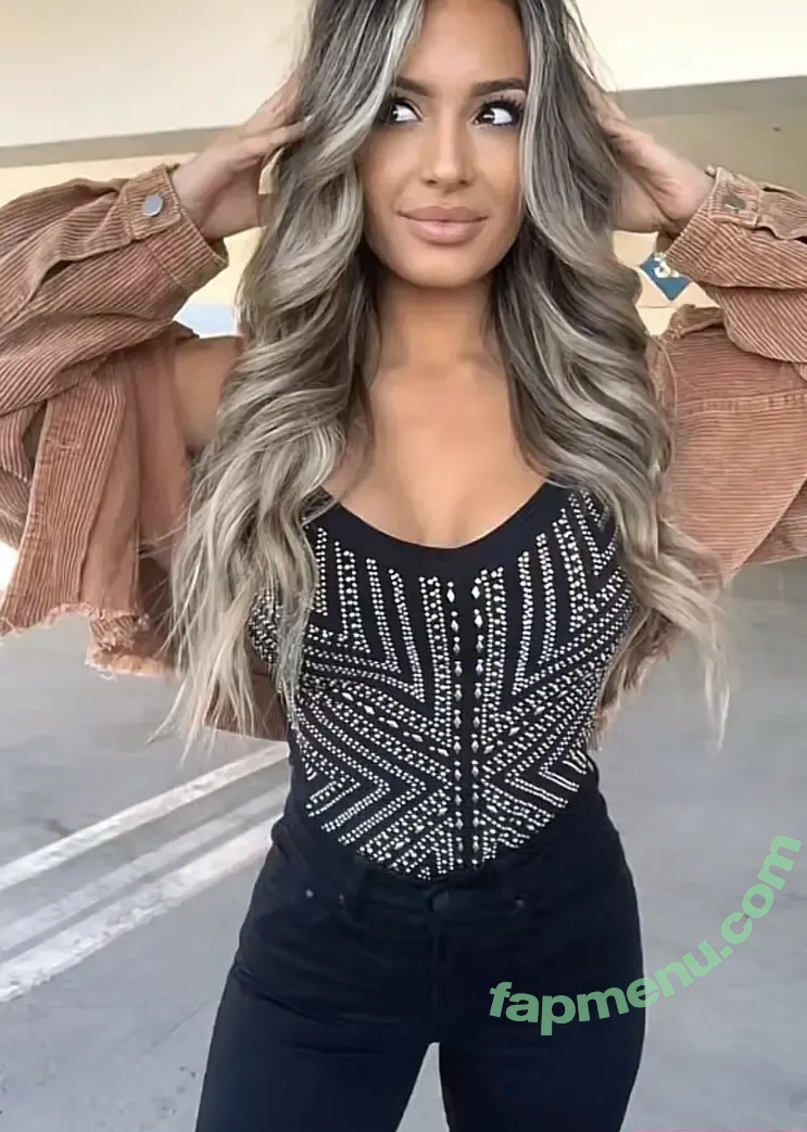 Chelsea Sommers nude photo #0327 (chelseasommers_)